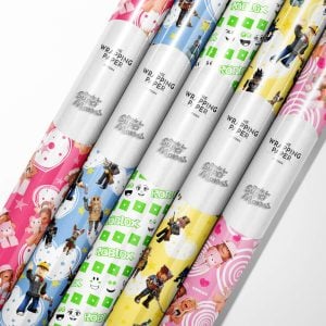 Multiple rolls of Roblox wrapping paper in various sizes (58x23, 30x180).