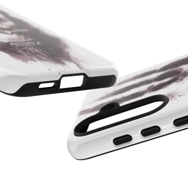 This phone case captures the thrilling battle between Kong and Godzilla.